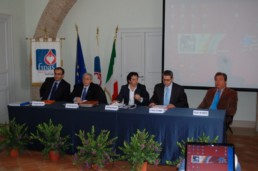 33 assemblea regionale fidas basilicata_tavolo della presidenza800x600
